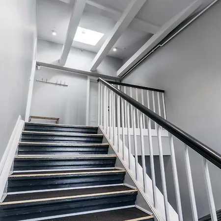 Apartment Top Floor With Private Balcony