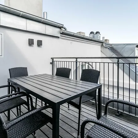 Top Floor With Private Balcony Apartment *